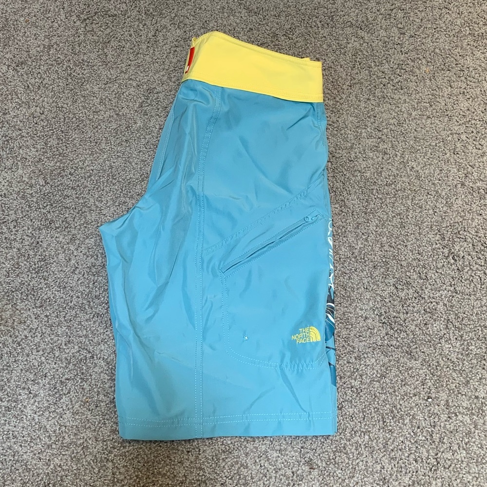 NWT women’s board shorts